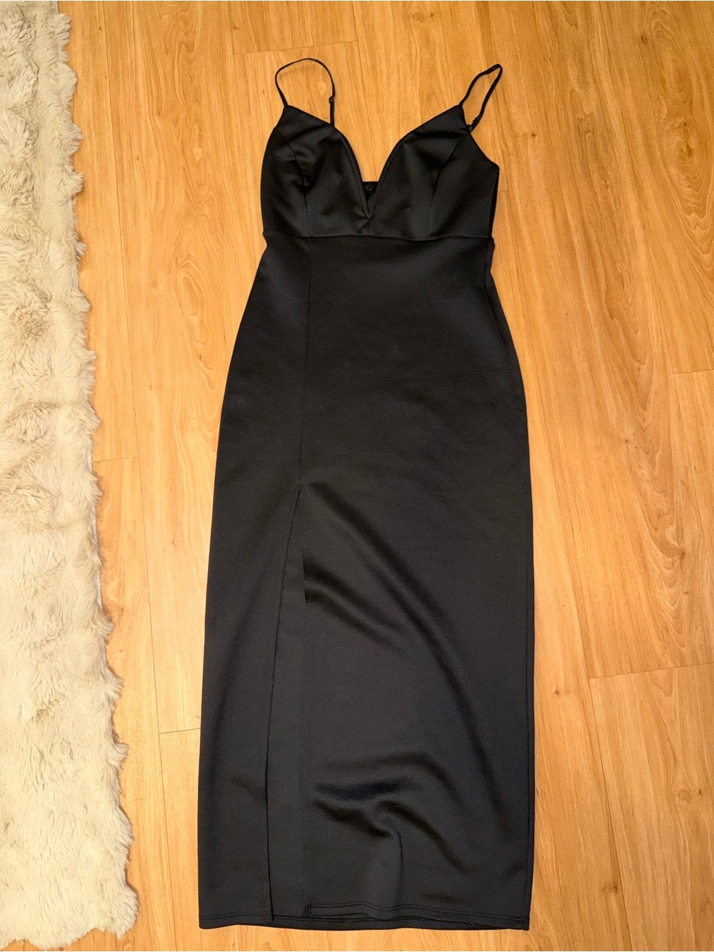 Forever 21 Black Spaghetti Strap Midi Dress